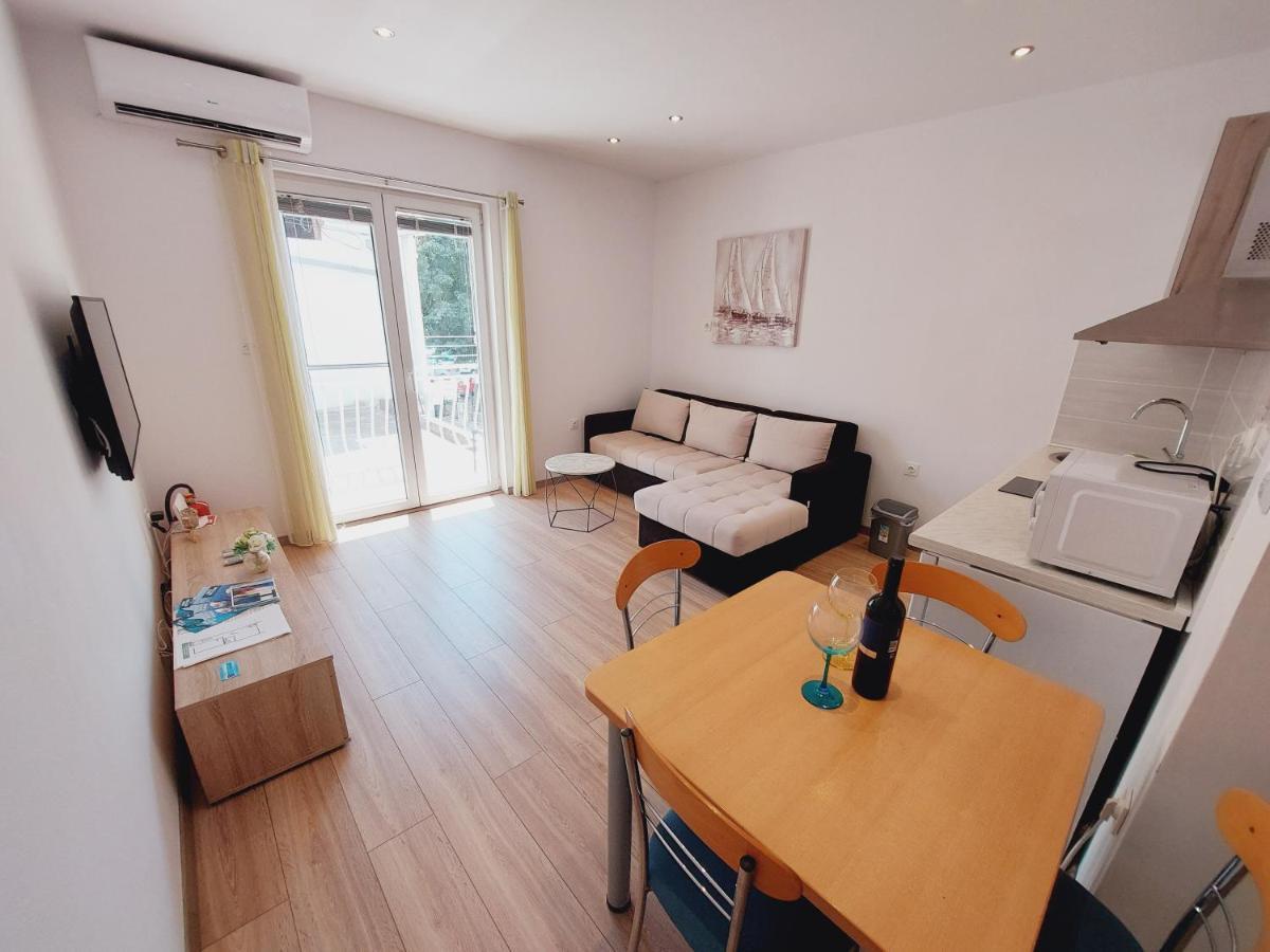 Apartman Anita เยเซนิเซ ภายนอก รูปภาพ
